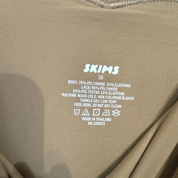 Skims Fits Everybody Lace Long Slip Dress Sienna Size 3X Could Fit XL NWT - Picture 3 of 10